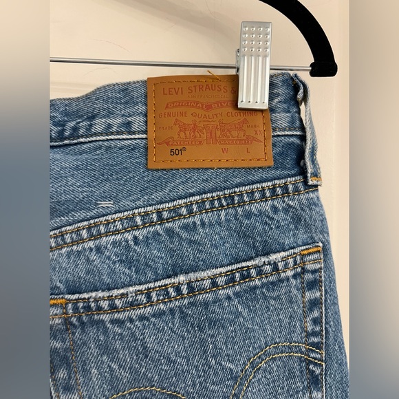 LEVI’S 501 - Picture 2 of 3